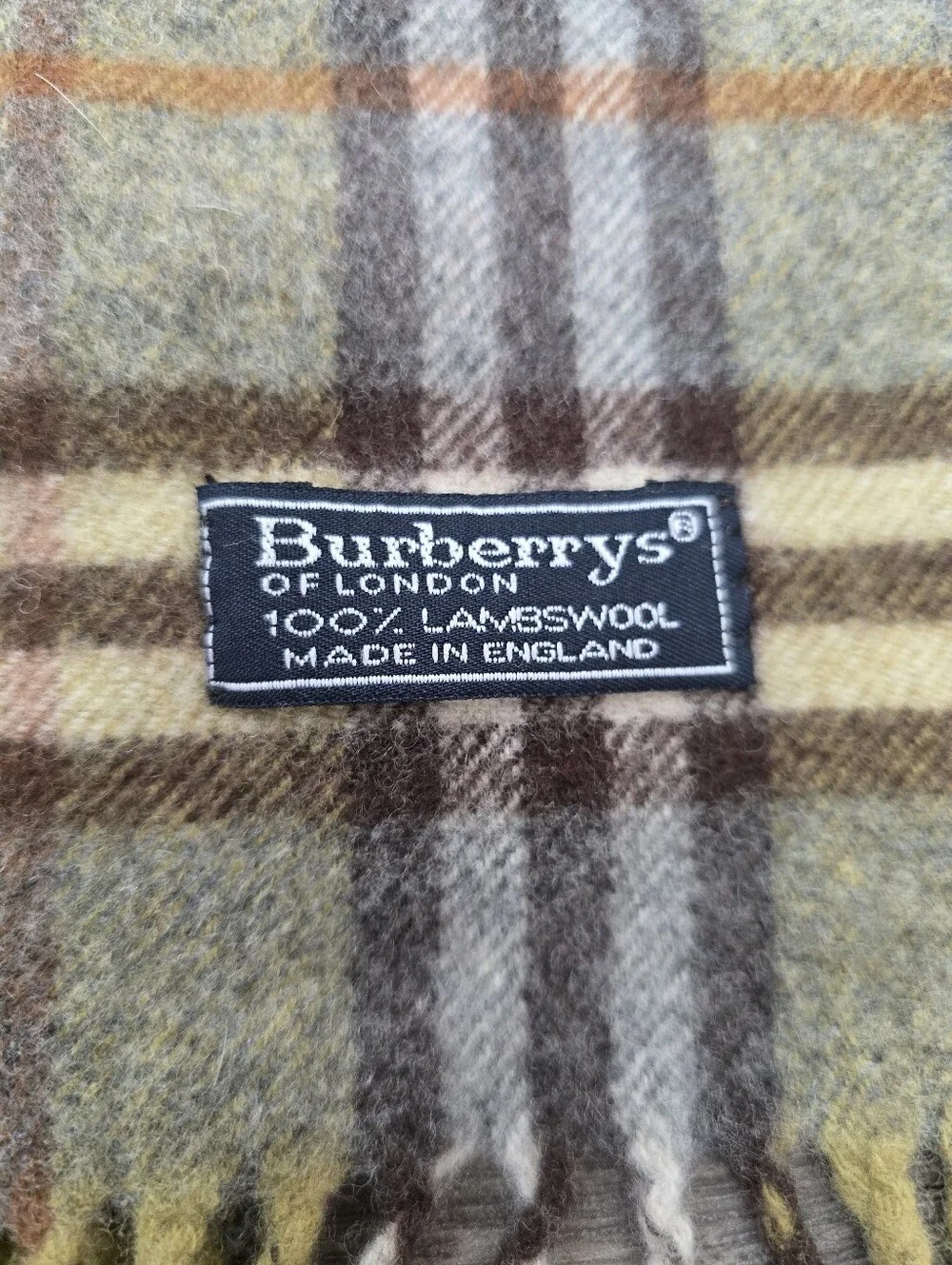Burberrys green Nova Check lambswool scarf Vintage Quiet Luxury Heritage